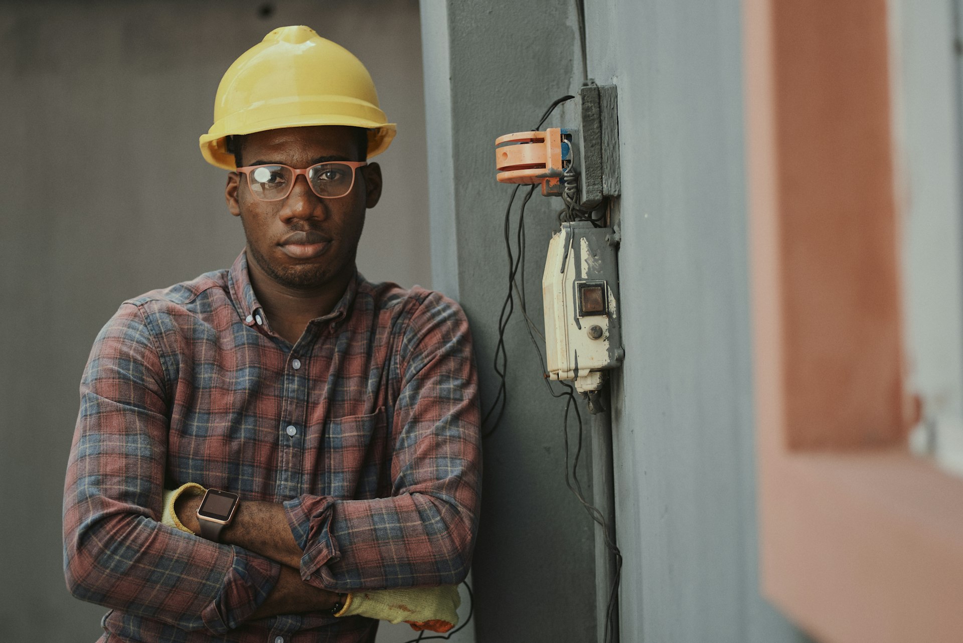 24/7 emergency electrician service available in Memphis, TN